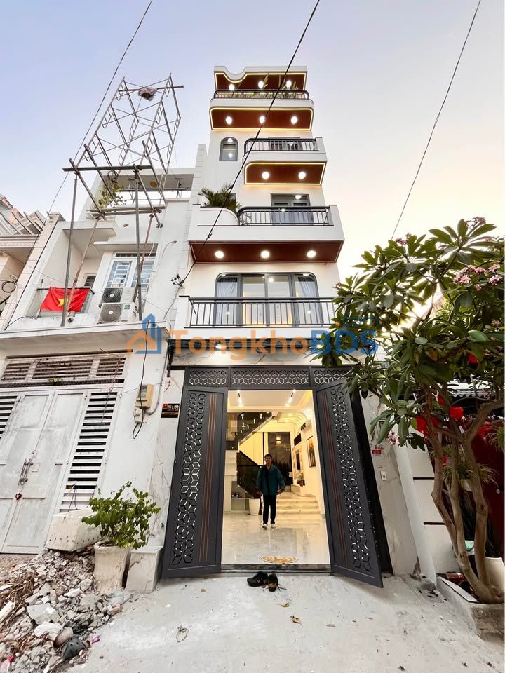 Nhà 5 Tầng An Phú Đông Q12 - 52m² - 6.6 Tỷ - Ô Tô Đỗ Cửa