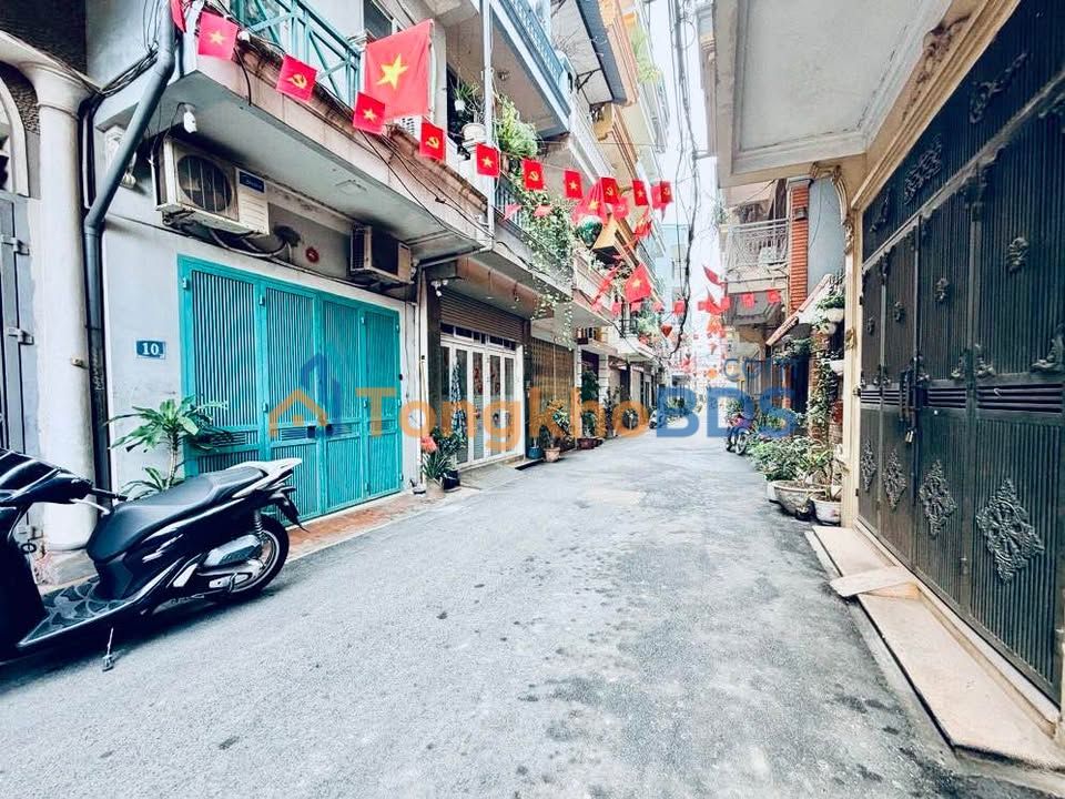 Nhà Hàm Nghi Cầu Giấy 40m² 9 tỷ - Ô tô vào tận nhà