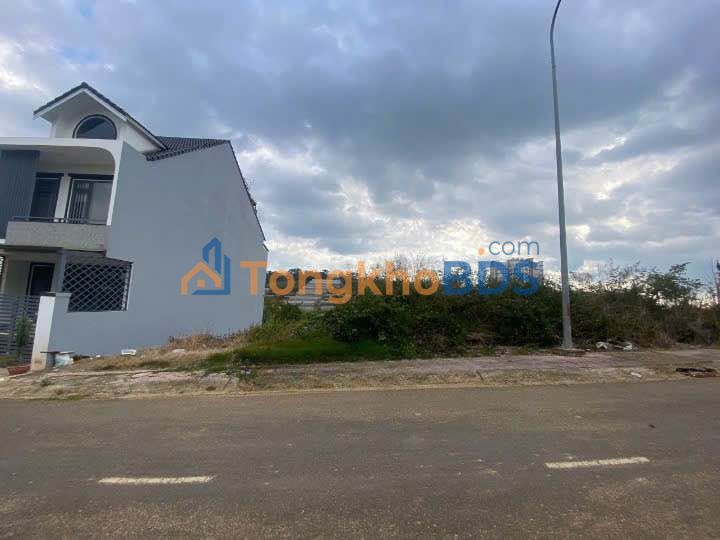 Đất KQH Nguyễn Hoàng Đà Lạt 100m² - Sổ Hồng Sẵn Sàng - Giá 4.5 Tỷ