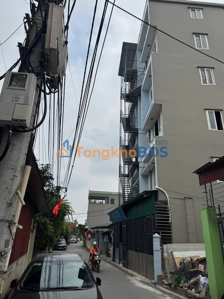 Cho thuê kho xưởng 200m² tại Gia Lâm - Xe container vào tận nơi