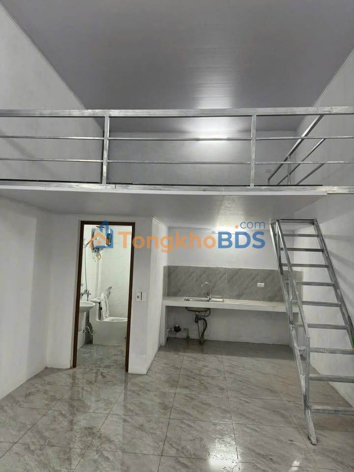 Cho thuê nhà cấp 4 gác xép 30m² Việt Hưng, Long Biên - Kinh doanh nhỏ, ở ngay
