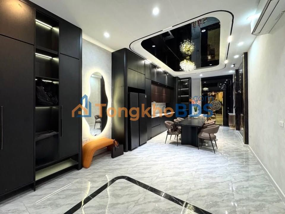 Nhà 47m² 6 Tầng Thang Máy - Full Nội Thất Xịn - Nguyễn Trãi, Thanh Xuân - 14.8 Tỷ
