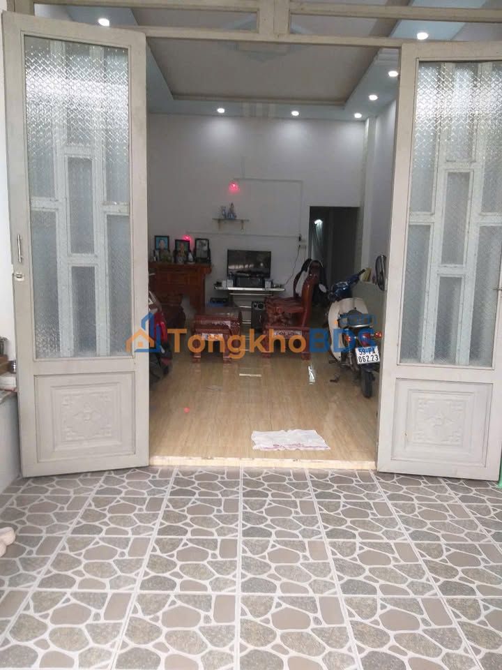 Nhà Cấp 4 Gác Lửng 80m² Tân Phú, TP.HCM - Giá 1.05 Tỷ