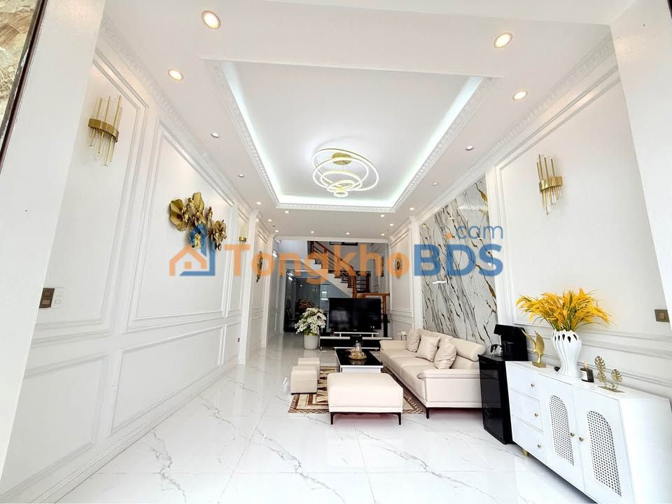 Nhà Phố Kinh Doanh Mặt Tiền Lê Thánh Tông, TP Thanh Hóa - 63m²