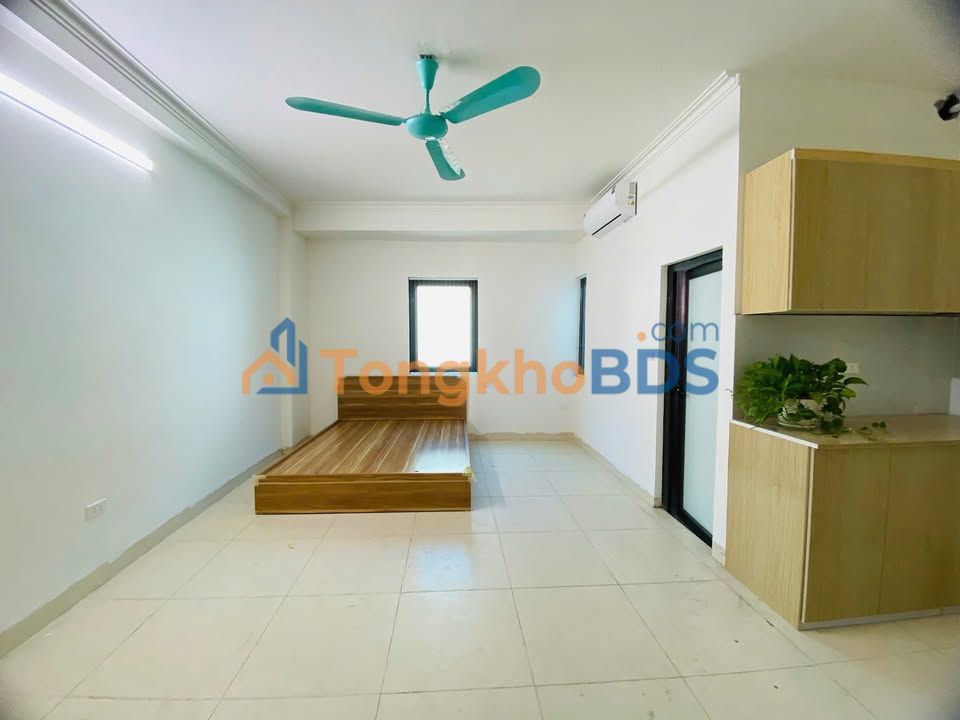 Nhà thuê Ngõ 21 Lê Văn Lương 25m2 5 triệu - Full nội thất