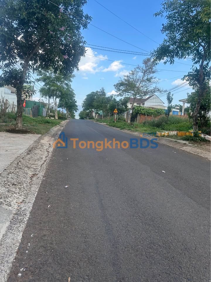 Đất Di Linh 4000m² Mặt Tiền Đường Nhựa Lớn - Sổ Đỏ Sẵn Sàng