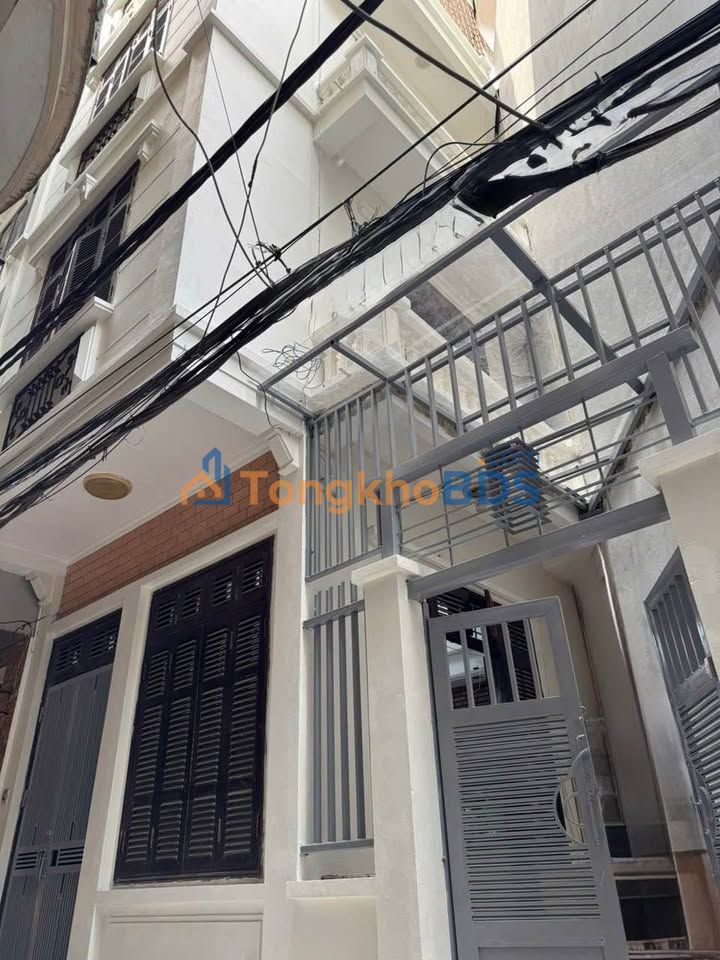Nhà riêng Ngõ 15 Phương Mai 32m2 13 triệu - Ô tô vào tận nhà