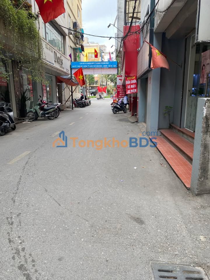 Nhà 31m² Ngõ Thông Giáp Bát - 5 Tầng, 4PN, Sổ Đỏ Chính Chủ