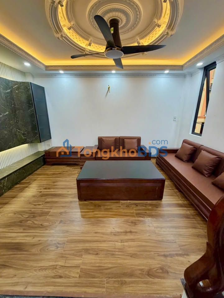 Nhà 5 Tầng Oto Đỗ Cửa - Việt Yên, Bắc Giang - 200m²