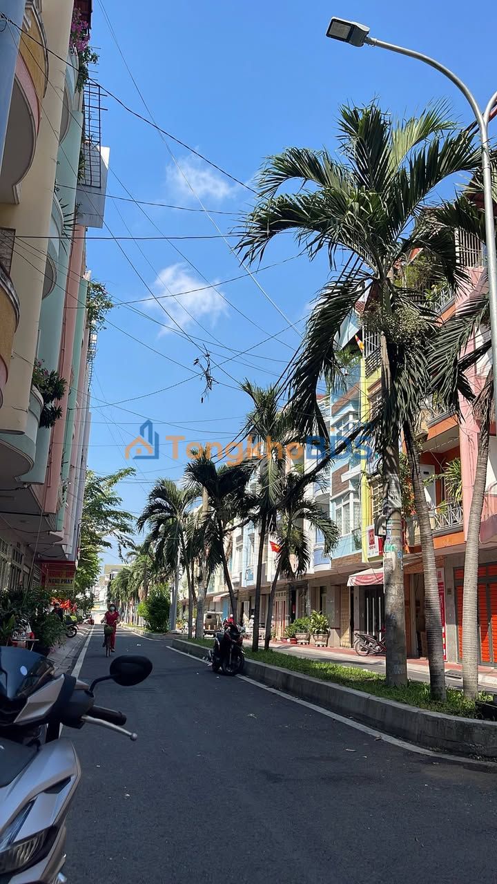 Nhà Mặt Tiền Đường Đôi Quận 8 - 54m² - 12.2 Tỷ