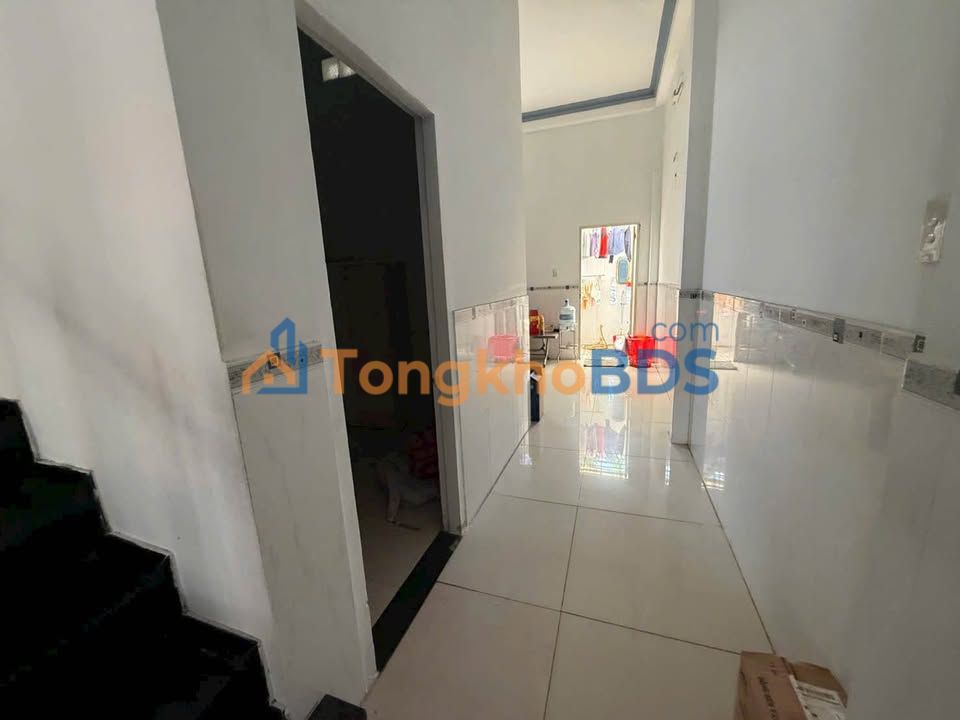 Nhà Hóc Môn Trần Văn Mười 90m² 4.6 tỷ - Ô tô vào tận nhà