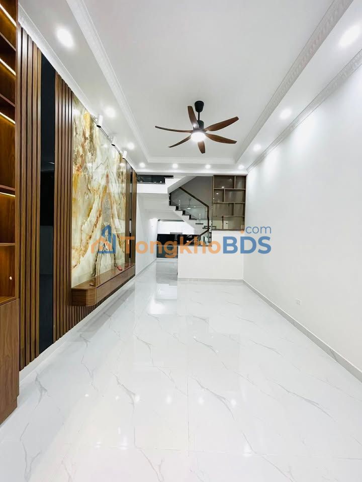 Nhà 3 Tầng 51m² Ngõ Ô Tô Lạch Tray, Hải Phòng - Giá 4.6 Tỷ