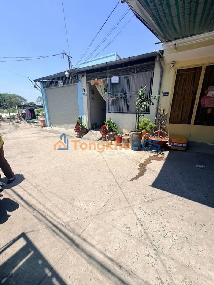 Nhà Nguyên Căn HXT Bình Chánh - 72m² Giá 8 Triệu/Tháng