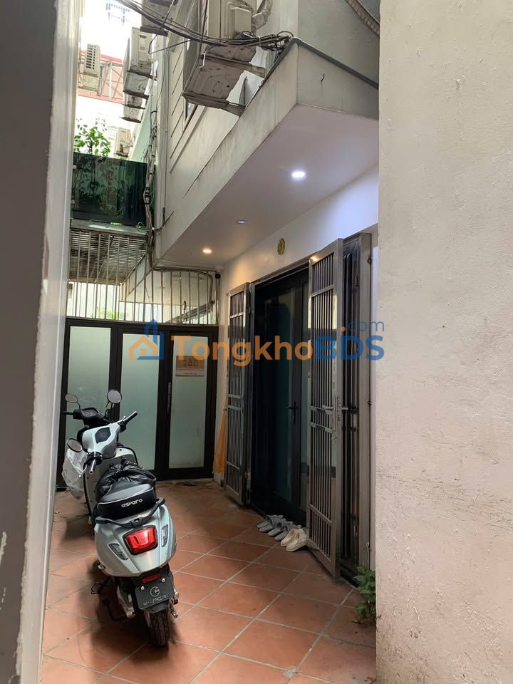 Nhà riêng Ngõ 18 Yên Hoà 35m2 20 triệu - Full nội thất