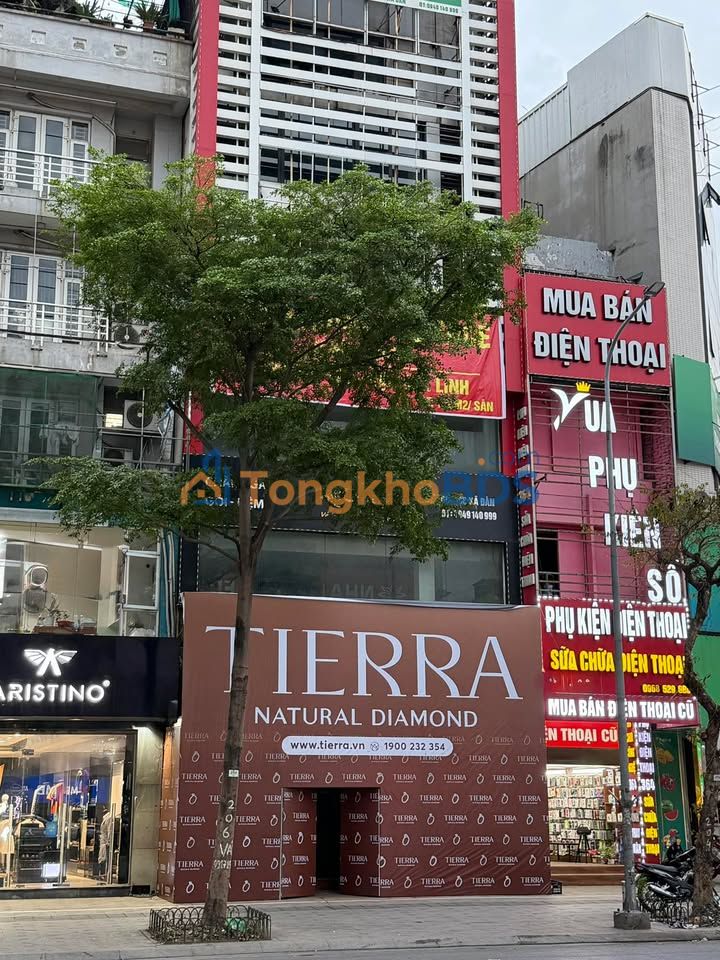 Mặt bằng kinh doanh mặt phố Hàng Vải, 50m² + sân 20m², giá 40 triệu/tháng