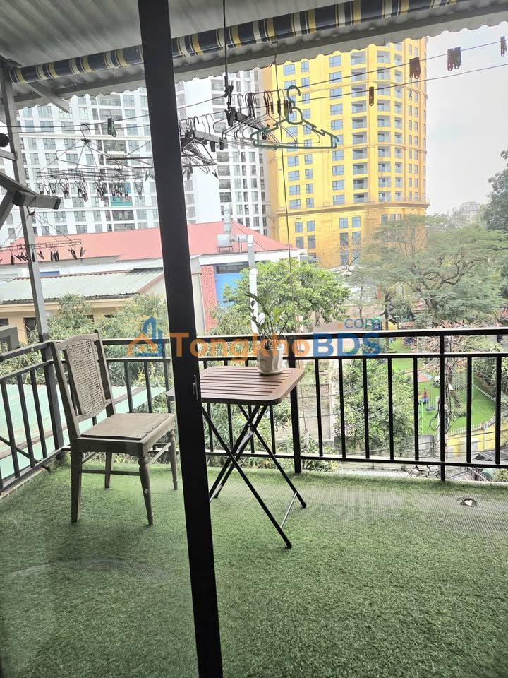 Cho thuê căn hộ tập thể 42m² Kim Mã, Ba Đình - Full đồ, view đẹp