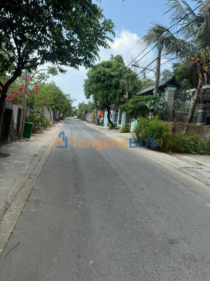 Nhà riêng Trảng Dài Biên Hòa 200m² 4.6 tỷ - Ô tô vào tận nhà