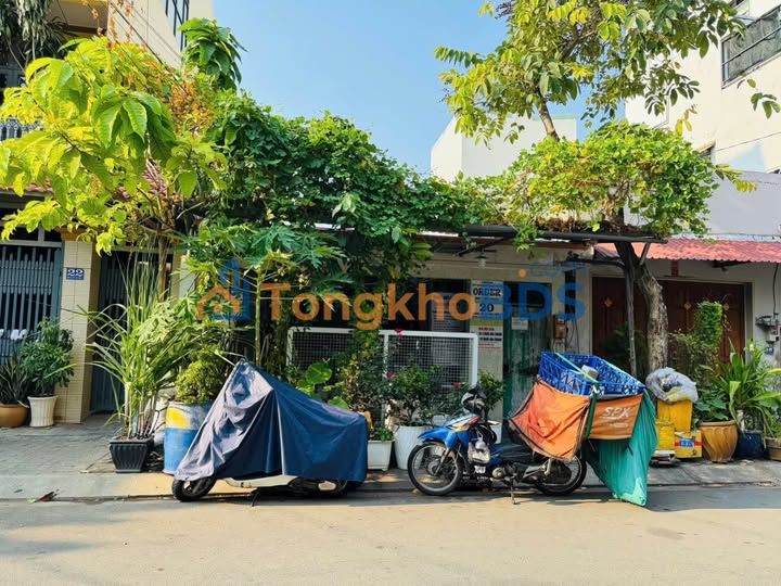 Nhà Mặt Tiền Lý Phục Man, Q7 - 200m², 6 Tầng, 33.8 Tỷ - Kinh Doanh Đắc Lợi