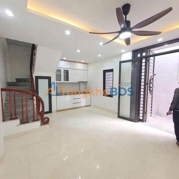 Nhà Phụng Châu 120m² - 4 Tầng, 3 Ngủ, Giá 2.5 Tỷ