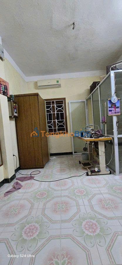 Nhà Đội Cấn Ba Đình 22m² giá 4 tỷ - Ô tô vào tận nhà