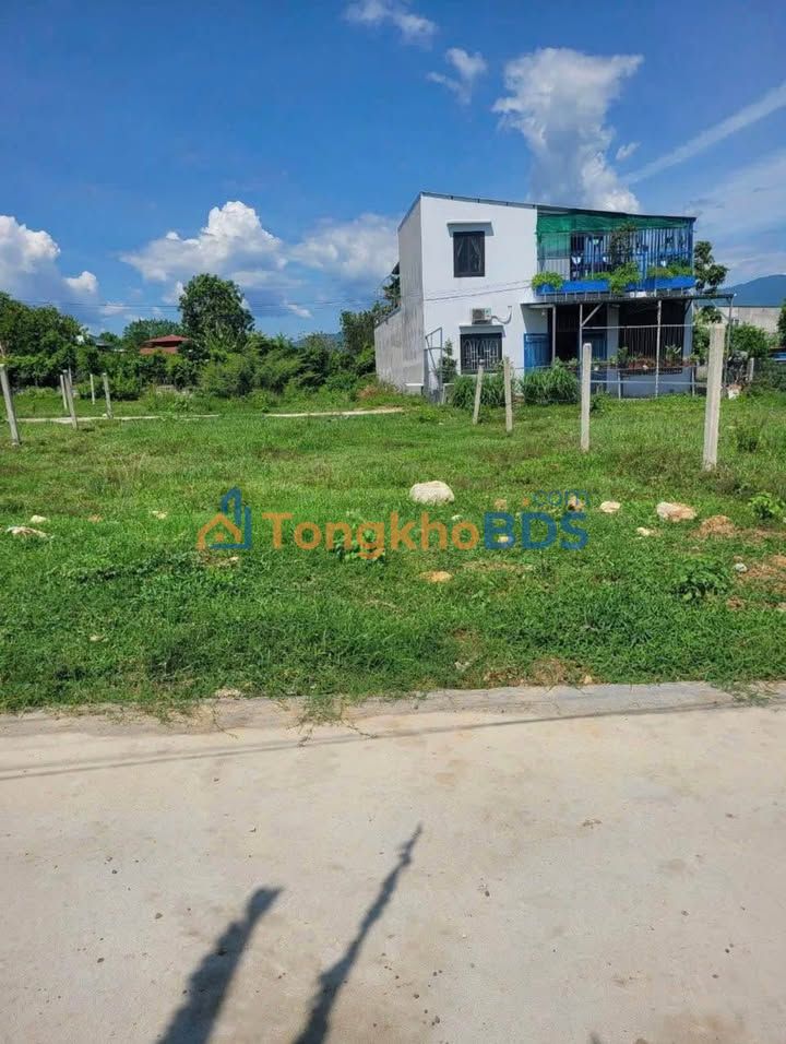 Đất Suối Hiệp Diên Khánh 102m² giá 780 triệu - Đường ô tô