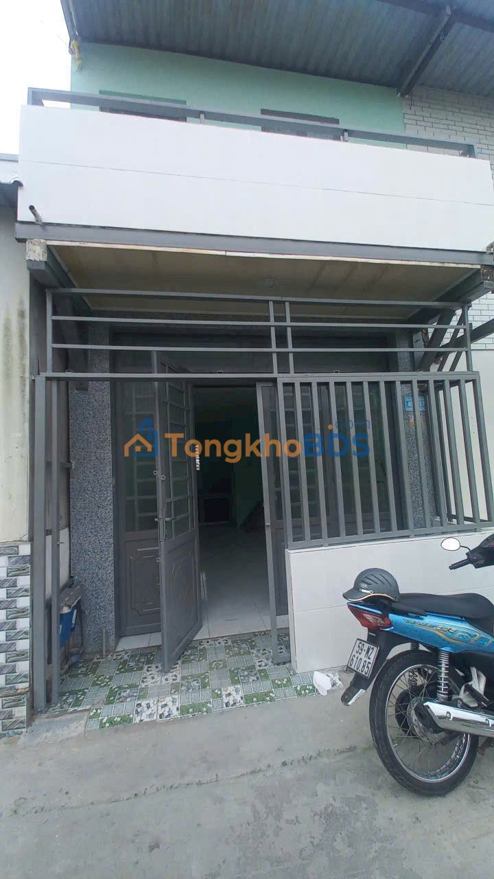 Nhà Trệt Lầu Long Hậu, TP.HCM - 28m² Giá Tốt 588 Triệu