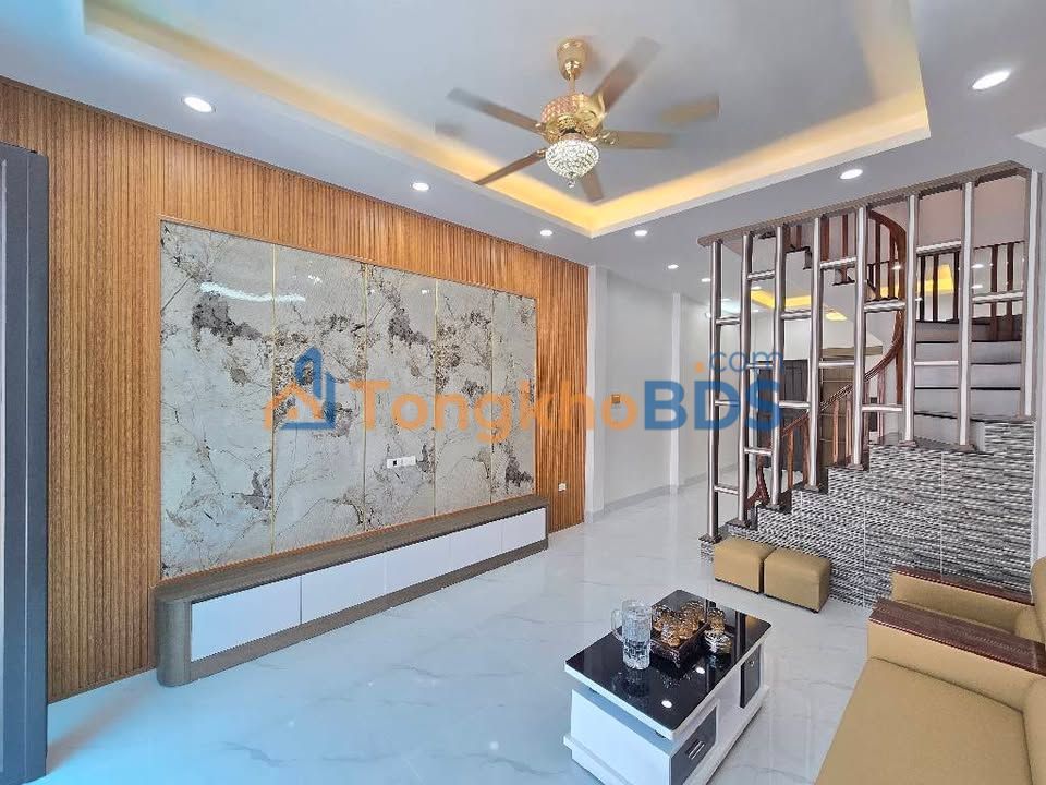 Nhà 4 Tầng Đông Mỹ Thanh Trì 50m² - Ô Tô Đỗ Cửa, Giá 6 Tỷ