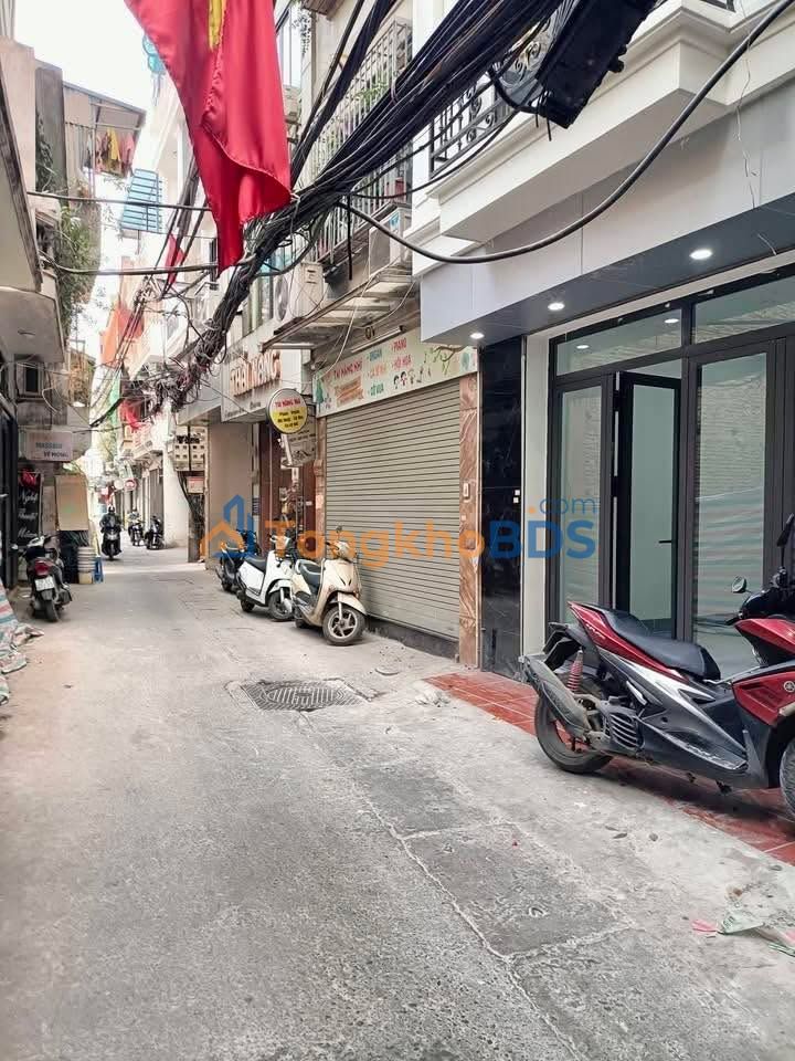 Nhà riêng Trương Định - Hai Bà Trưng 40m² giá 12 tỷ - Ô tô vào tận nhà