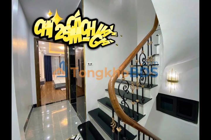 Nhà 42m² 5 Tầng Thang Máy Khương Đình, Thanh Xuân - Giá 12.6 Tỷ