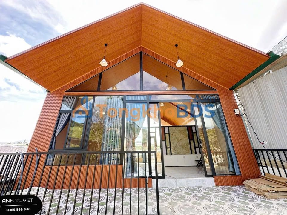 Nhà Nguyễn Hoàng P7 Đà Lạt 80m2 1.6 tỷ - Ô tô vào