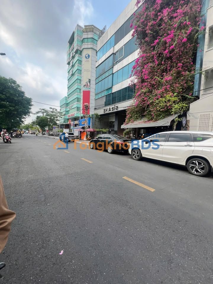 Cho thuê nhà mặt tiền Trần Nhật Duật, Quận 1 - 100m², 6PN, 6.5 tỷ/tháng