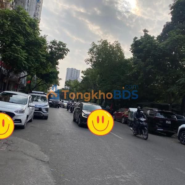 Nhà Mặt Tiền 99m² 6 Tầng, Gara Oto, Gần CV Cầu Giấy - 29.5 Tỷ