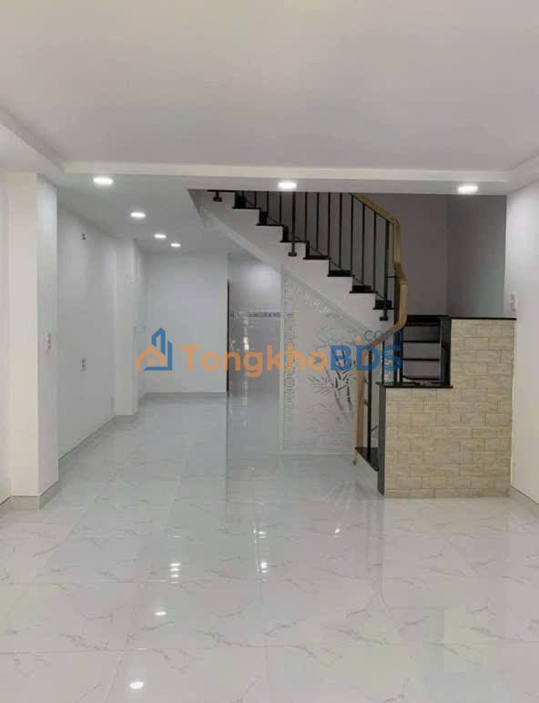 Nhà 44m² Gò Vấp - 2PN, 2WC - Hẻm 3m Giá 4.5 Tỷ