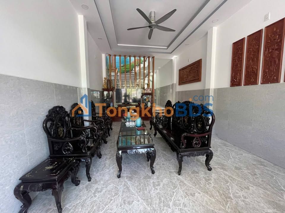 Nhà 3 tầng Điện Biên Phủ Nha Trang 82m² 25 triệu - Ô tô vào tận nhà