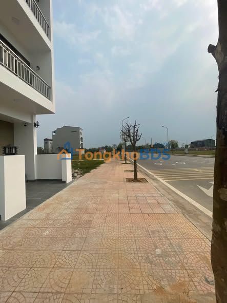 Đất Nền Nam Vĩnh Yên 108m² Mặt Tiền 24m - Kinh Doanh Đỉnh Cao