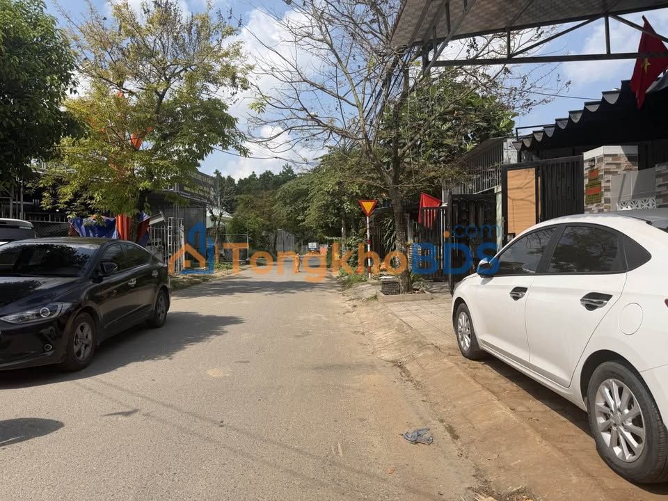 Bán Đất Tặng Nhà C4 Liên Chiểu 120m² - Giá 3.2 Tỷ, Sổ Hồng Chính Chủ