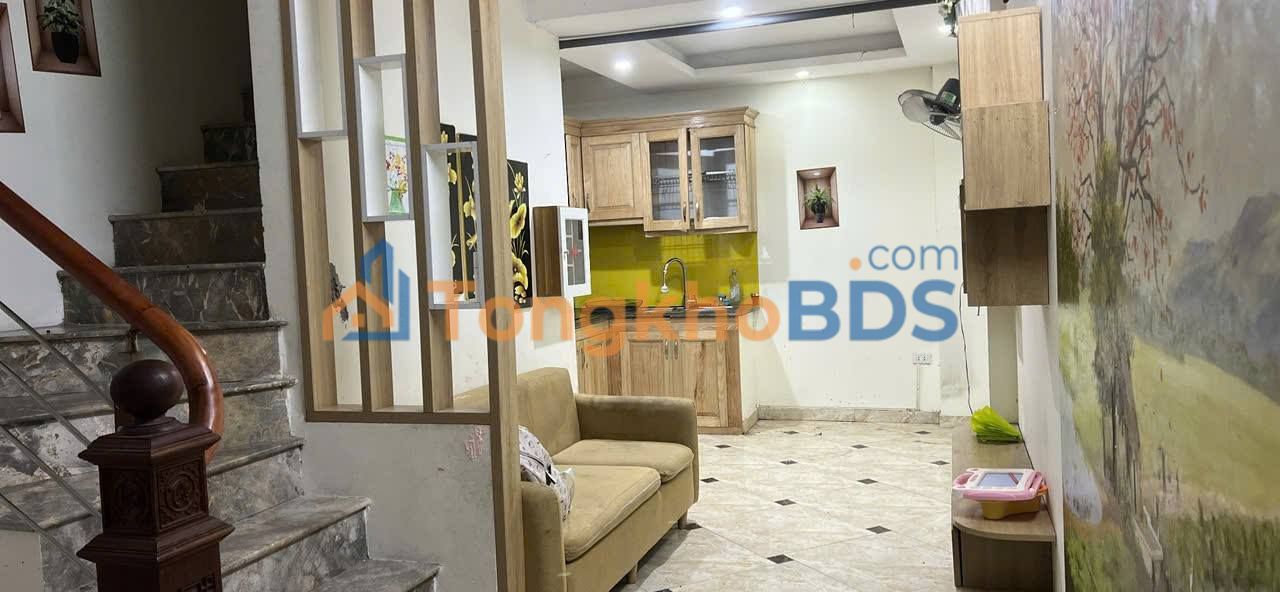 Cho thuê nhà 70m² full nội thất, Phường Dịch Vọng, Cầu Giấy - Giá 4 triệu/tháng
