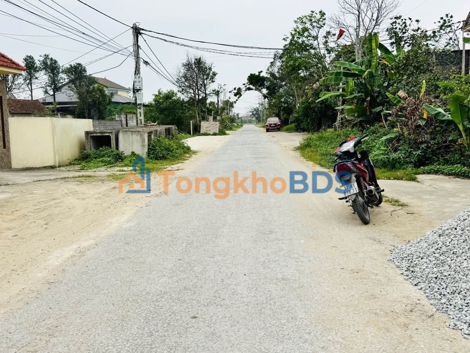 Đất mặt đường Lê Ngọc Hân Vinh 100m² 4 tỷ - Đường to ô tô