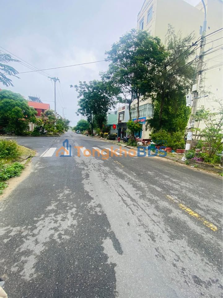 Bán đất 250m² mặt tiền 10m đường 7.5m gần biển Sơn Thủy - Đà Nẵng