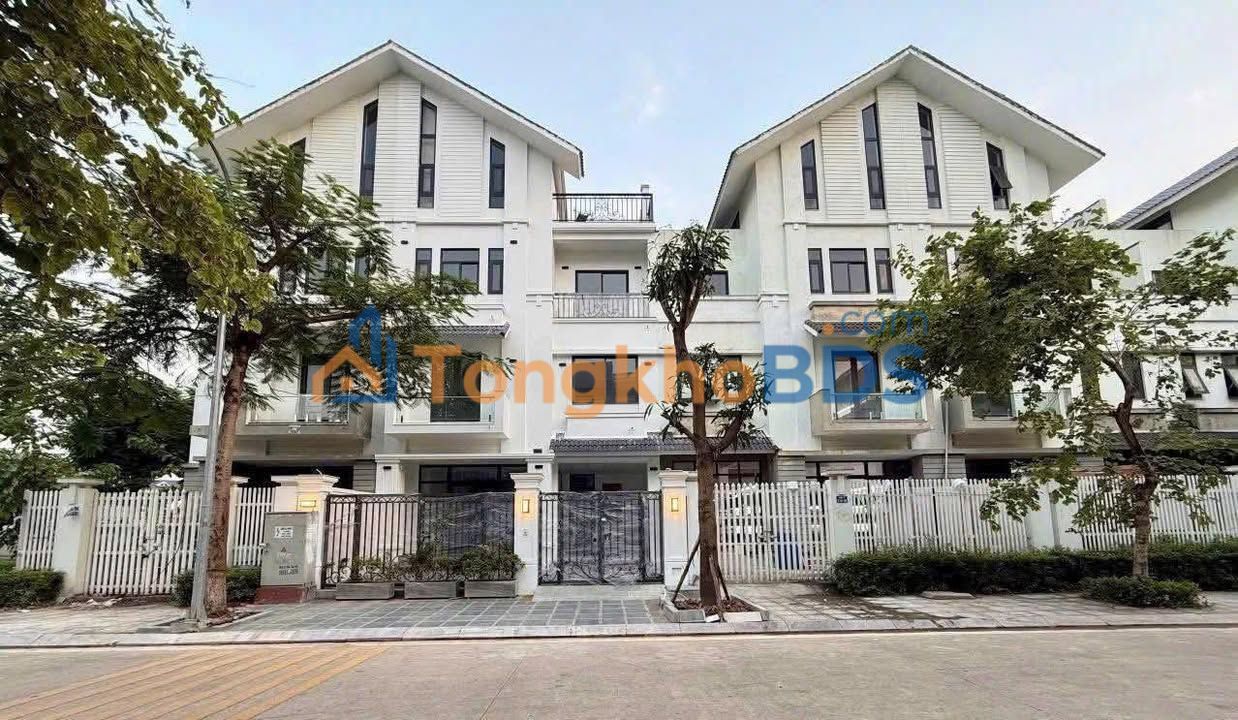 Nhà Vườn 160m² Khu C Hà Đông - Sổ Hồng Sẵn Sàng - Giá 31 Tỷ