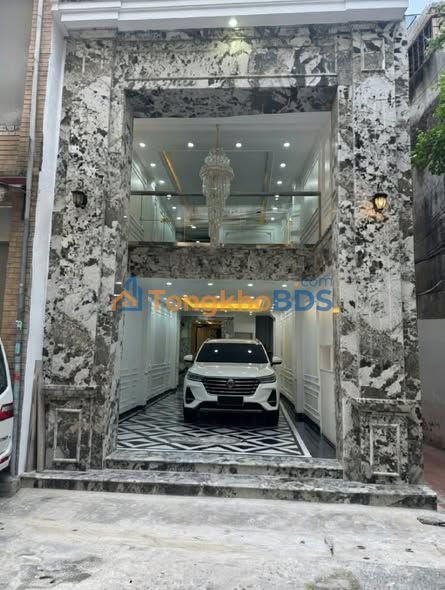 Nhà Lô Góc Kim Ngưu 51m² - Kinh Doanh Đa Ngành, Gara 7 Chỗ, Thang Máy