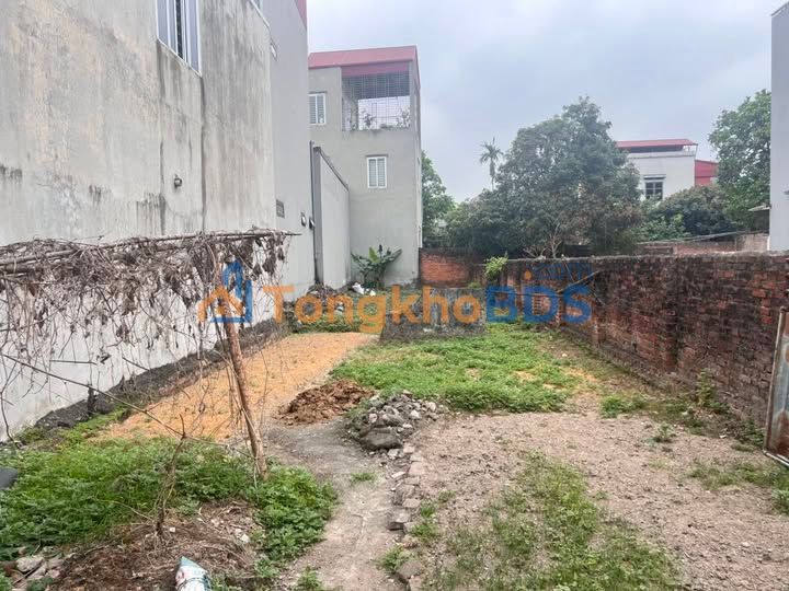 Bán đất Đông Ngạc 130m² ô tô tránh, sổ đỏ chính chủ