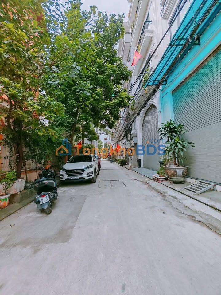 Nhà Phố Võ Thị Sáu, Hai Bà Trưng - 8 Tầng, Ô Tô Tránh, Sổ Đỏ