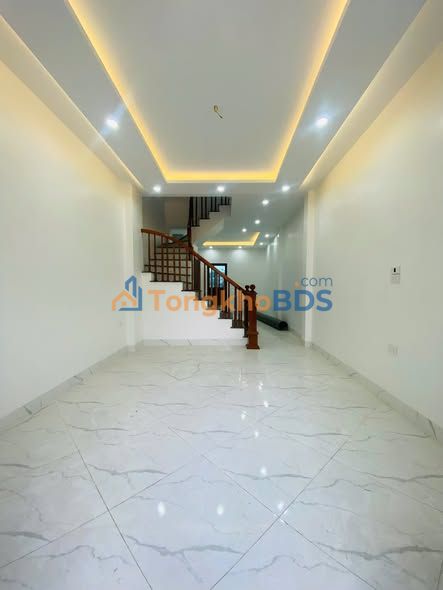 Nhà 5 Tầng Phụng Châu 42m² Giá 3 Tỷ - Sẵn Sàng Ở Ngay