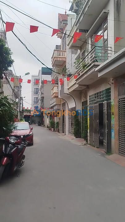 Nhà 3 Tầng Phân Lô Quân Đội Lai Xá - 41m² Sổ Đỏ Chính Chủ