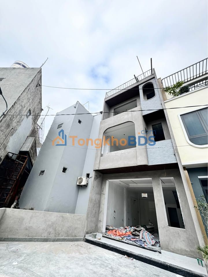 Nhà 3.5 Tầng Hà Trung 54m² Full Nội Thất - Giá Tốt