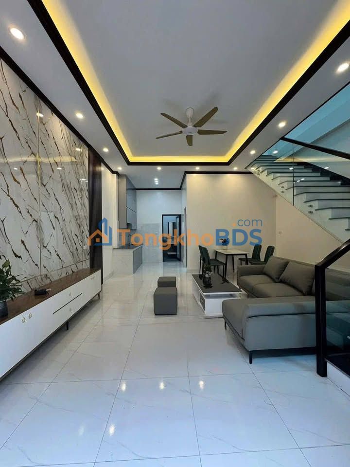 Nhà 2 Tầng 55m² Phường Lương Văn Tri, Lạng Sơn - Giá 1.5 Tỷ, Ô Tô Thoải Mái