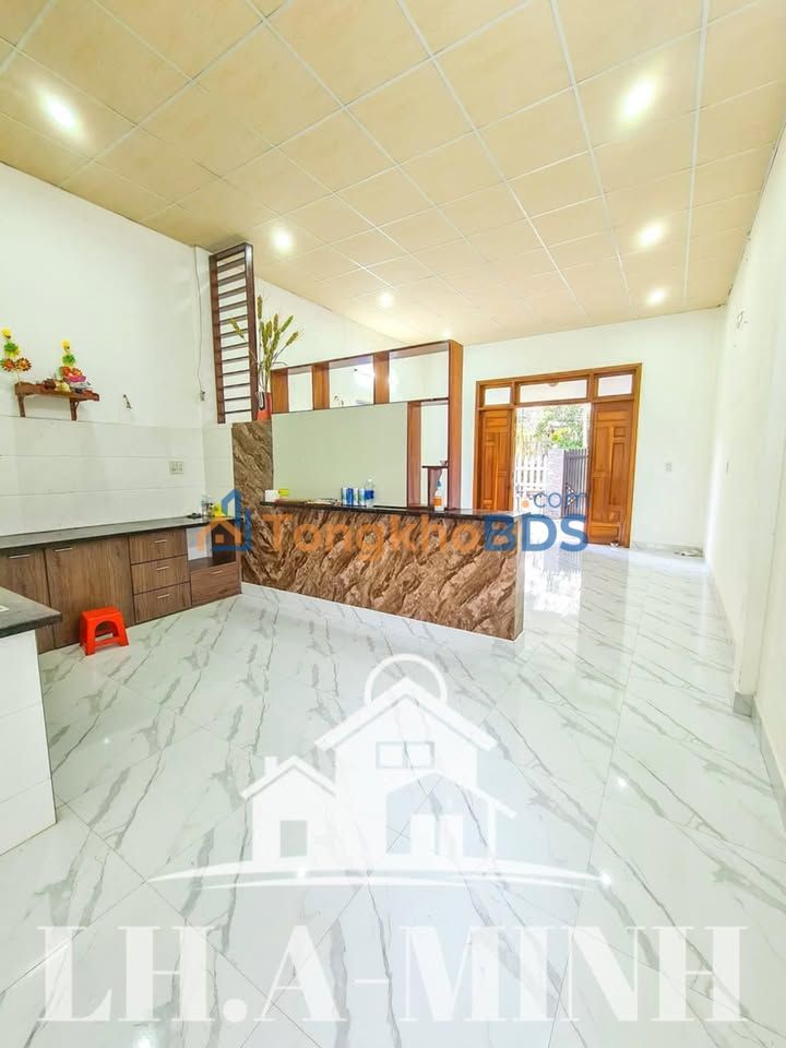 Nhà 135m2 Kiệt Oto Lê Ngô Cát, Huế - Sân Rộng, 2PN Giá 3.5 Triệu/Tháng