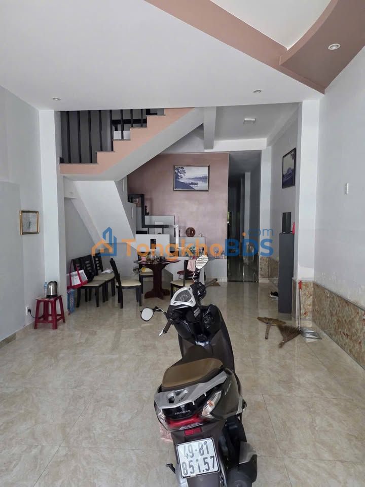 Cho thuê nhà Mạc Đĩnh Chi, Đà Lạt - Kinh doanh đa ngành, 8PN, 3 tầng