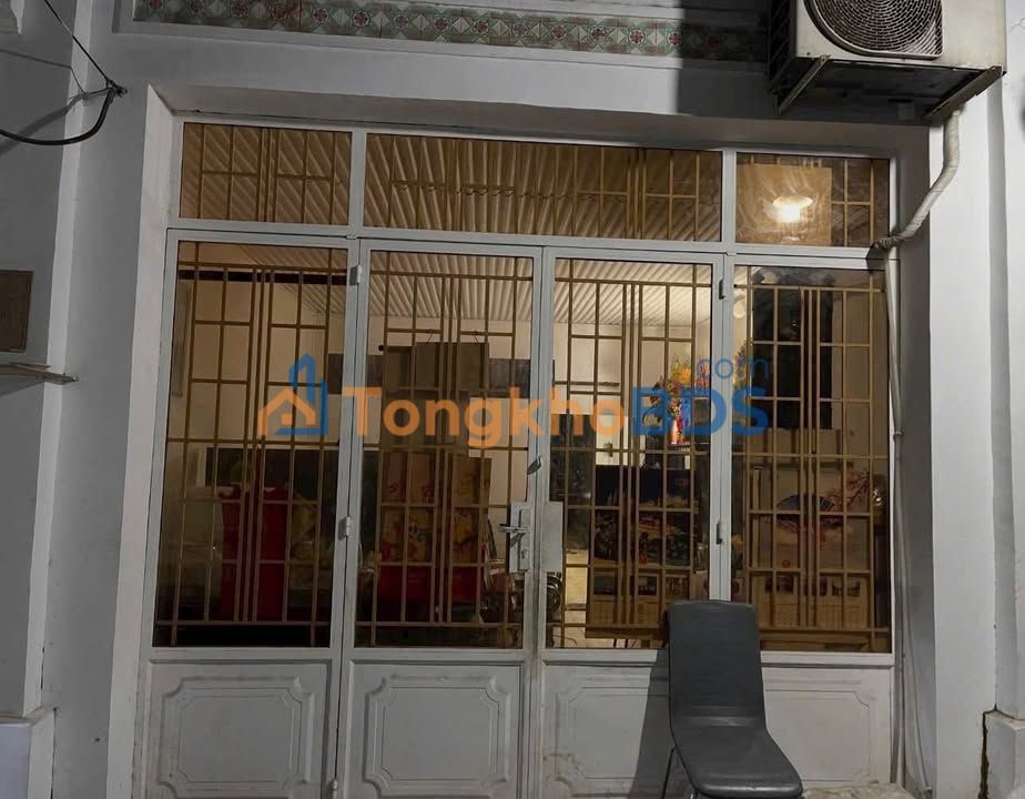 Nhà cấp 4 Hai Bà Trưng 80m² 17 triệu - Ô tô vào tận nhà